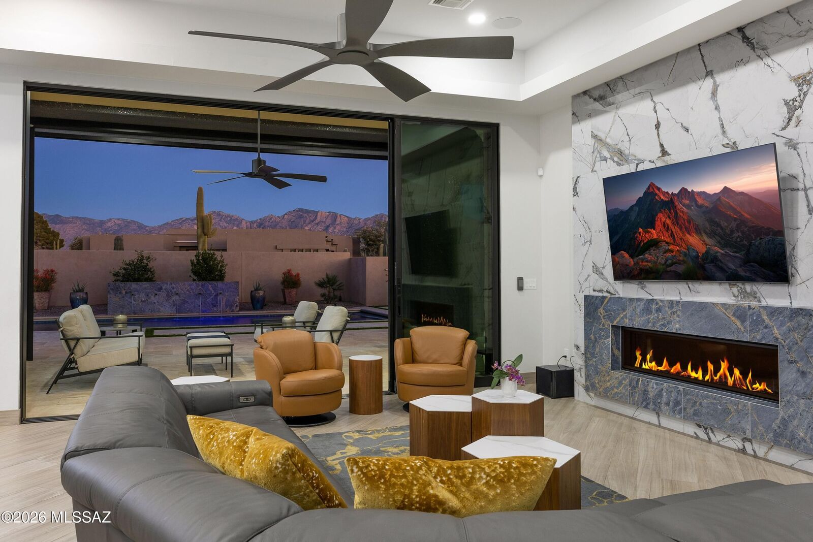 Property Photo:  11931 N Mesquite Sunset Place  AZ 85742 