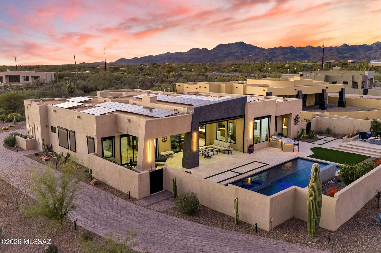 Property Photo:  11931 N Mesquite Sunset Place  AZ 85742 