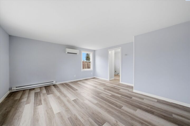 Property Photo:  508 S Zillah St  WA 99336 