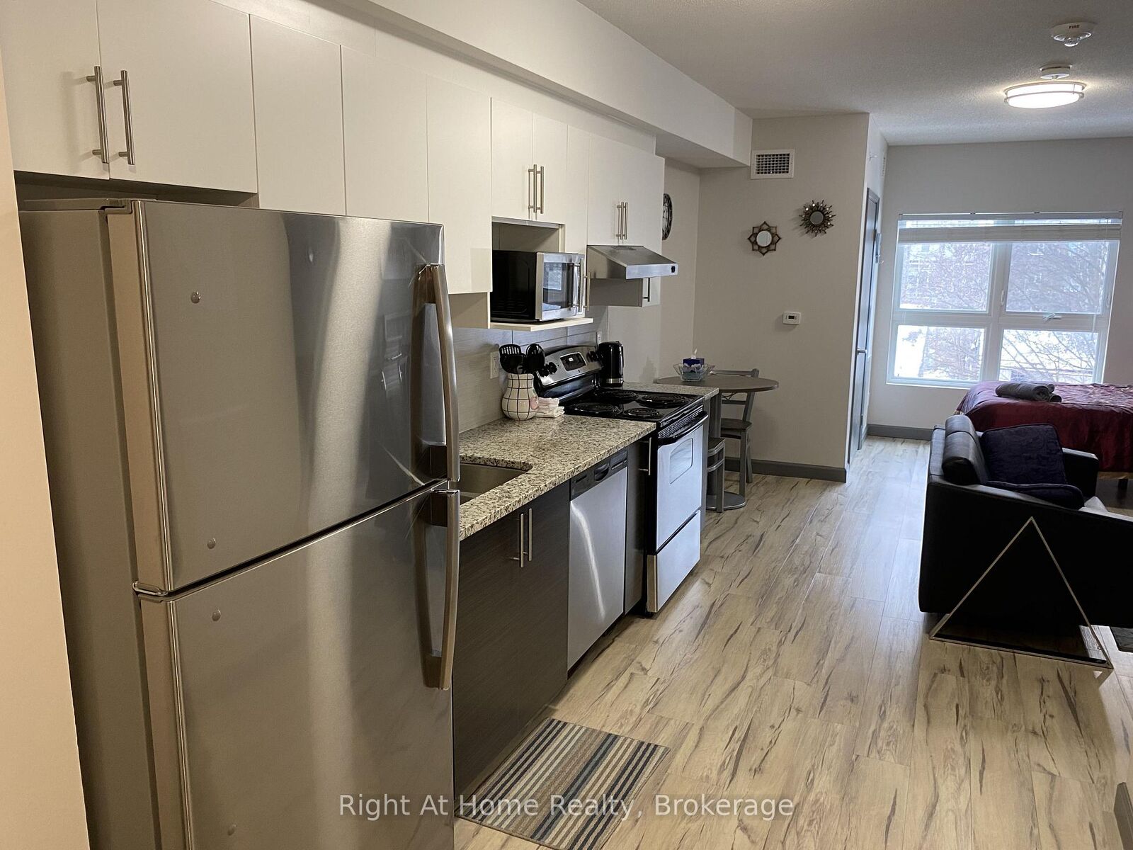 Property Photo: 258A Sunview Street 1710 ON N2L 3V9
