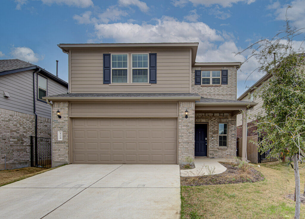 Property Photo:  424 Bristlecone Bend  TX 78642 