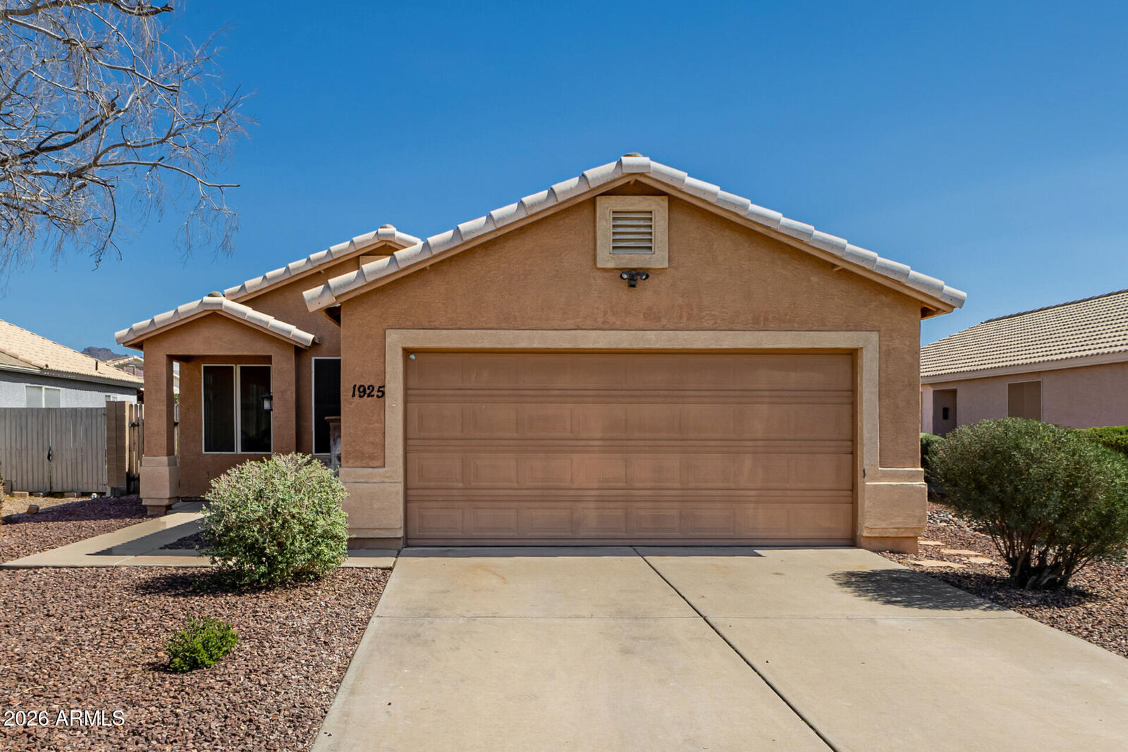 Property Photo:  1925 S Palo Verde Drive  AZ 85120 