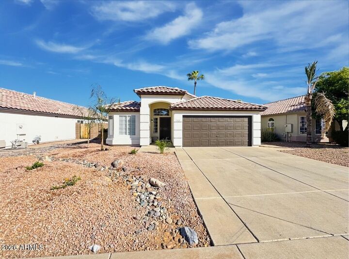 Property Photo:  2516 E Camellia Drive  AZ 85296 