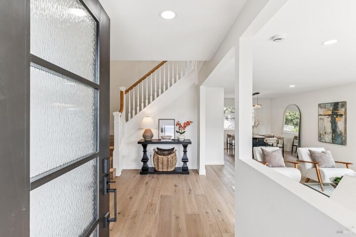 Property Photo: 113 Greenridge Court CA 94952