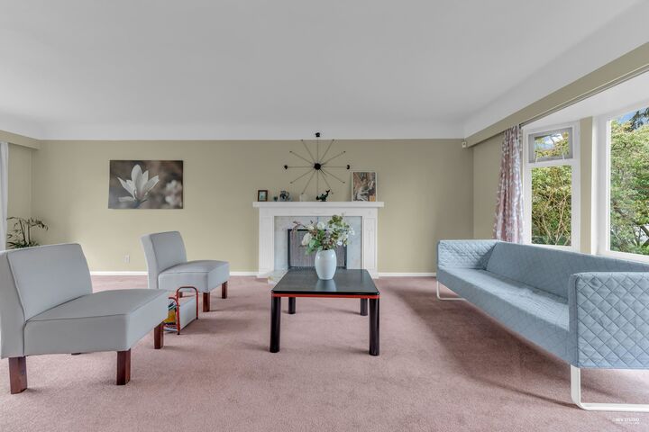 Property Photo: 4425 Maple Street BC V6J 3V9