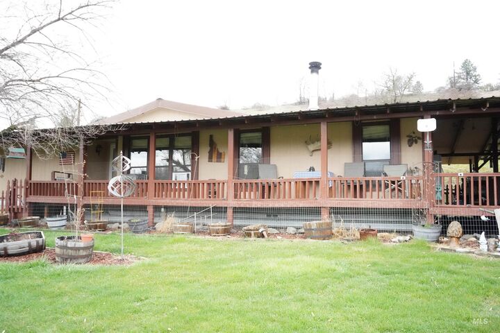 Property Photo:  167 Beaverslide Rd  ID 83536 