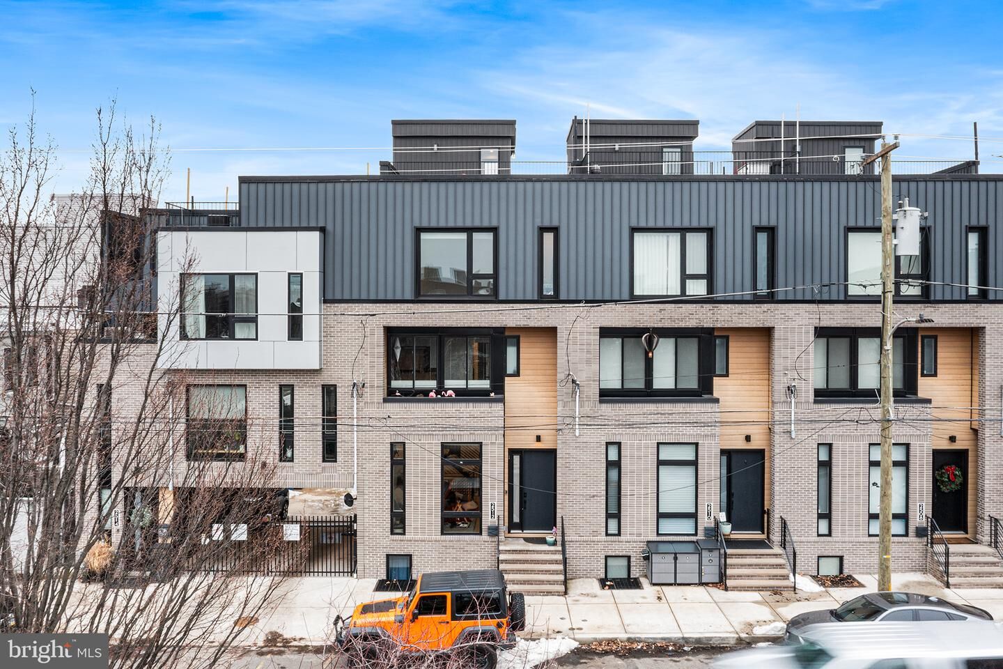 Property Photo:  2512 E Cumberland Street  PA 19125 