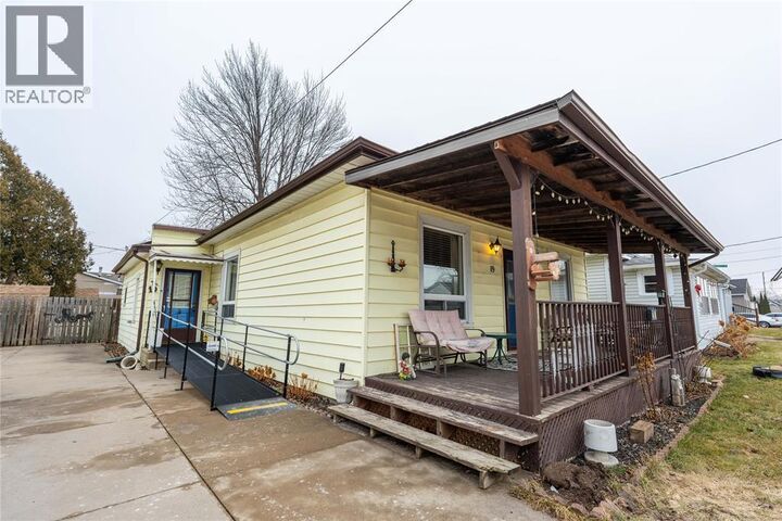 Photo de la propriété:  19 Degge Street  ON N7M 4X3 