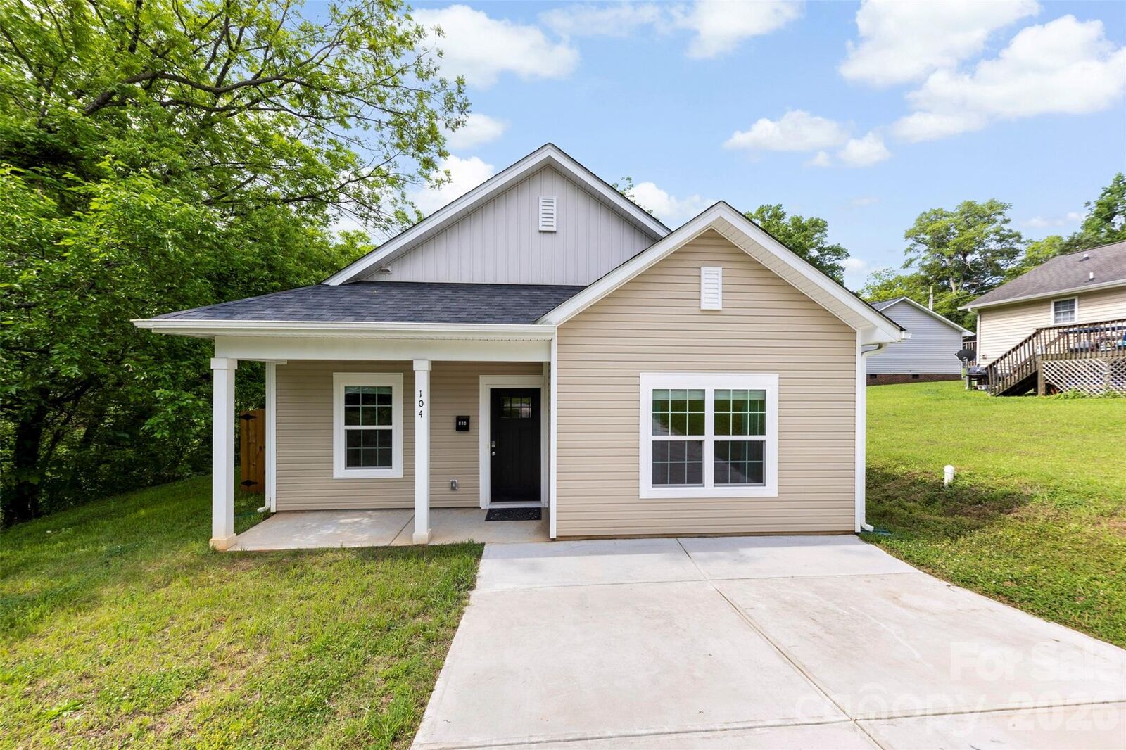 Property Photo:  104 E Louisiana Avenue  NC 28016 