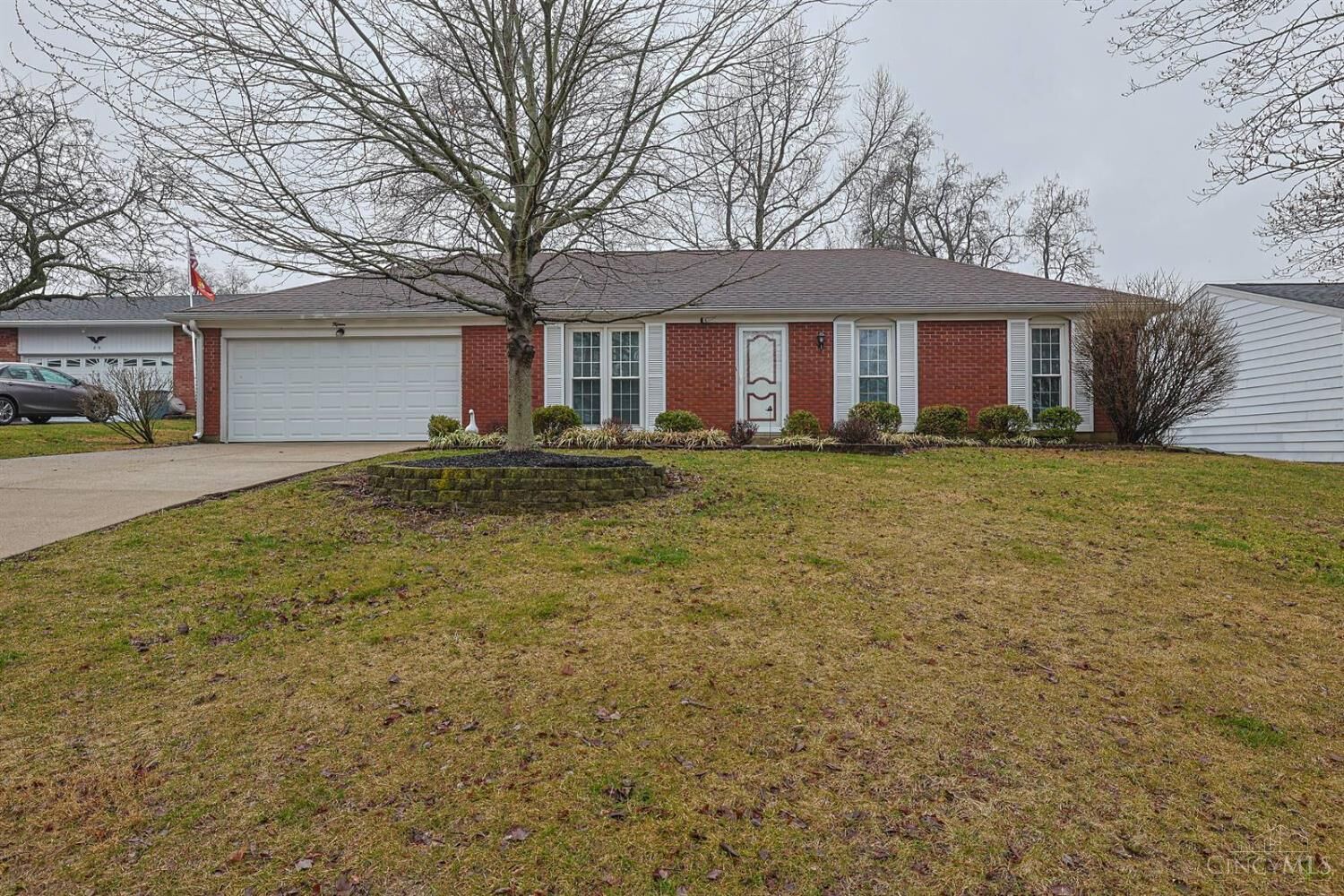 Property Photo:  15 Old Orchard Lane  OH 45050 