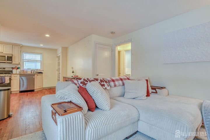 Property Photo: 186 Prigmore Street NJ 08816