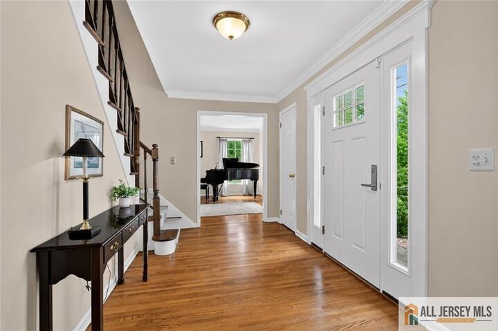Property Photo:  4 Hardley Drive  NJ 08512 