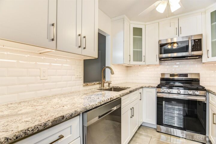 Property Photo:  902 Harbor Club Drive  NJ 08859 