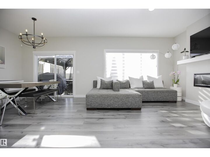 Property Photo:  15 Springbrook Wd  AB T7X 0E7 