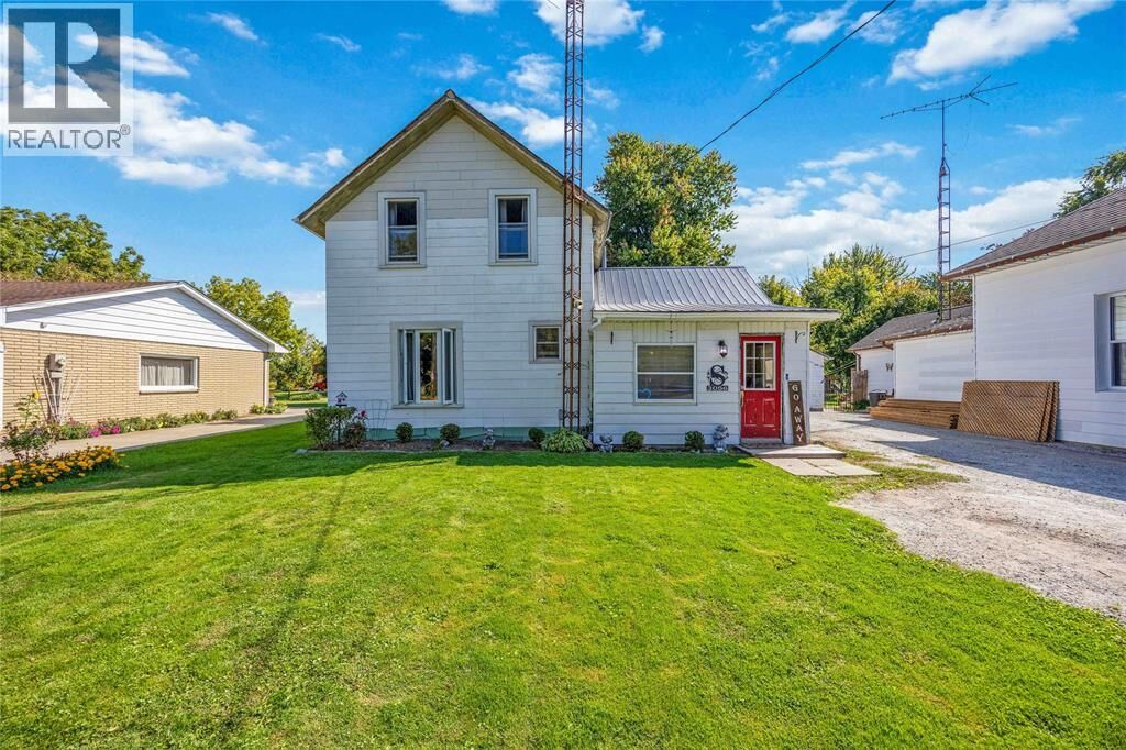 Photo de la propriété:  3056 Brigden Road  ON N0N 1B0 