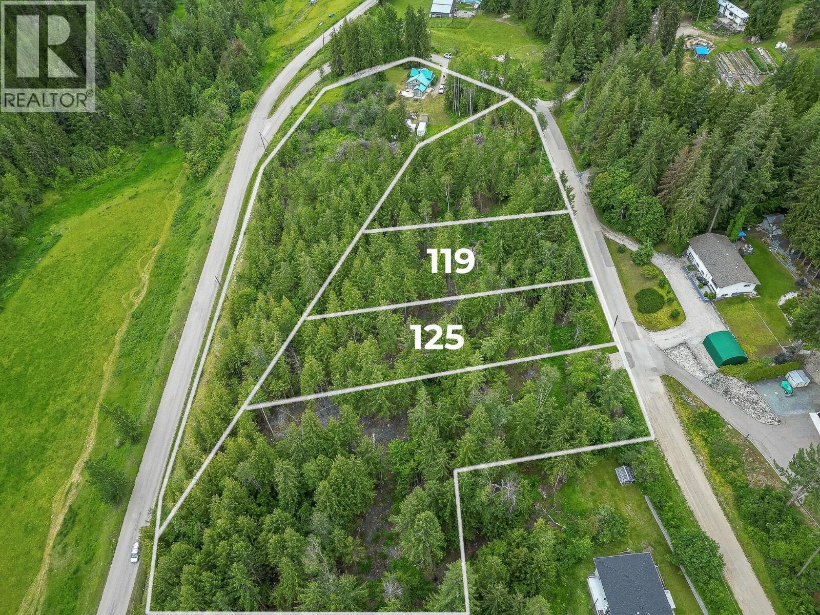 Property Photo: 125 Timberlane Road BC V0E 1V1