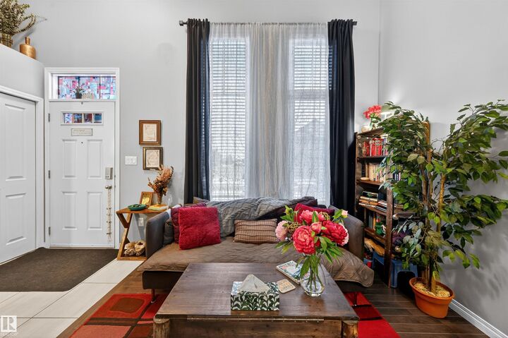 Property Photo:  1140 Chappelle Boulevard SW 14  AB T6W 2Z3 