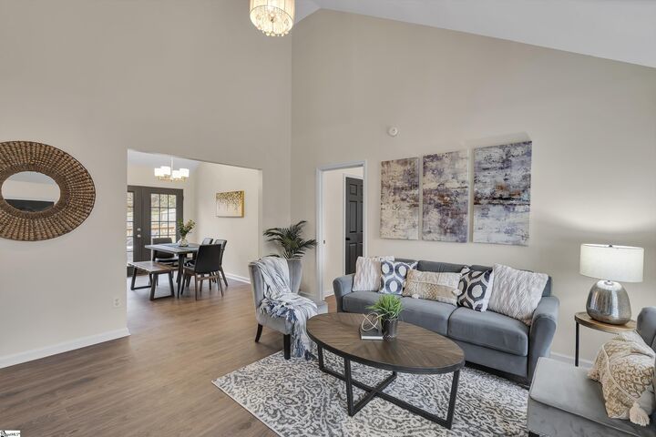 Property Photo:  6 Mary Street  SC 29611 