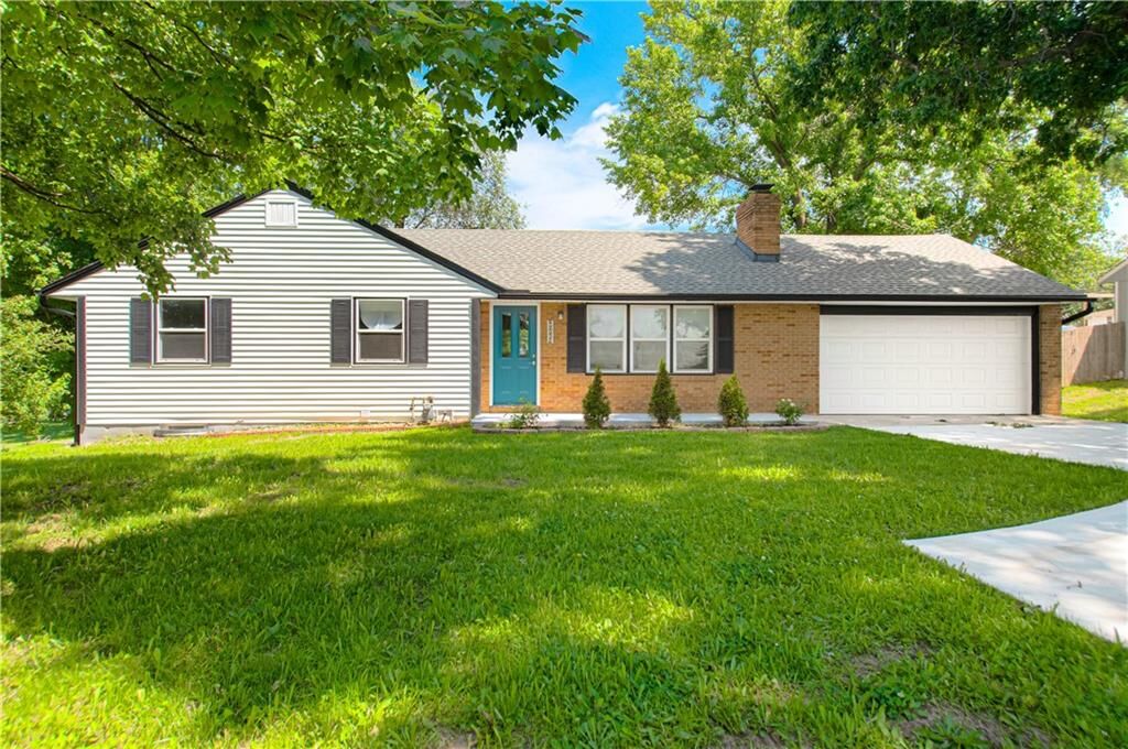 Property Photo: 7332 Parallel Parkway KS 66112