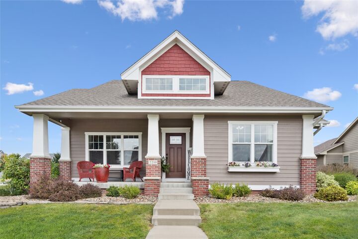 Property Photo:  2210 SW 17th Street  IA 50023 
