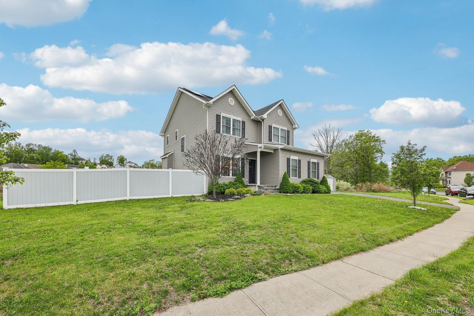 Property Photo:  3105 Betsy Ross Ridge  NY 12553 