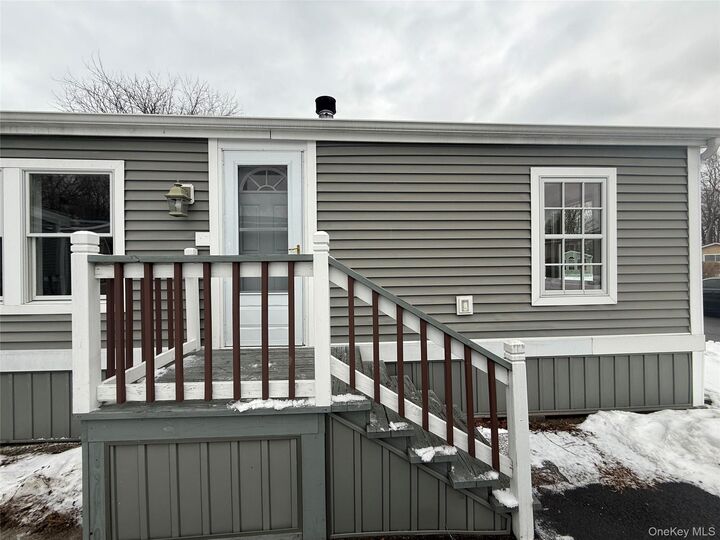 Property Photo:  110 Lewis Court  NY 10992 