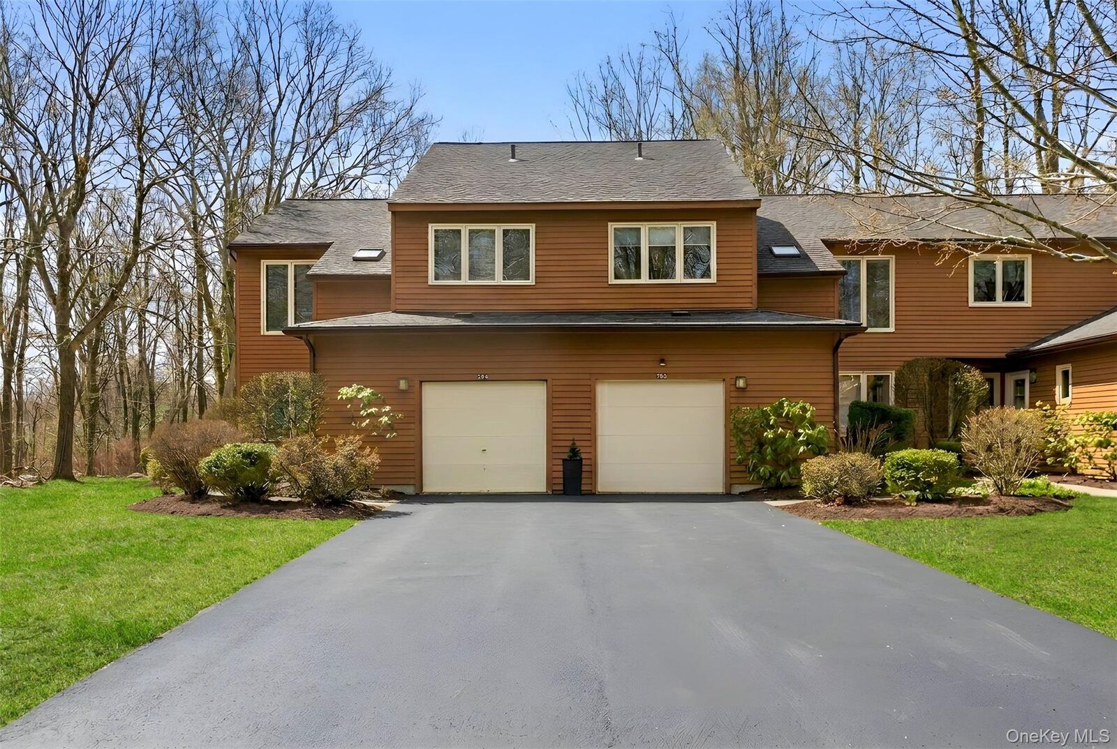 Property Photo:  304 Beechwood Lane  NY 10598 