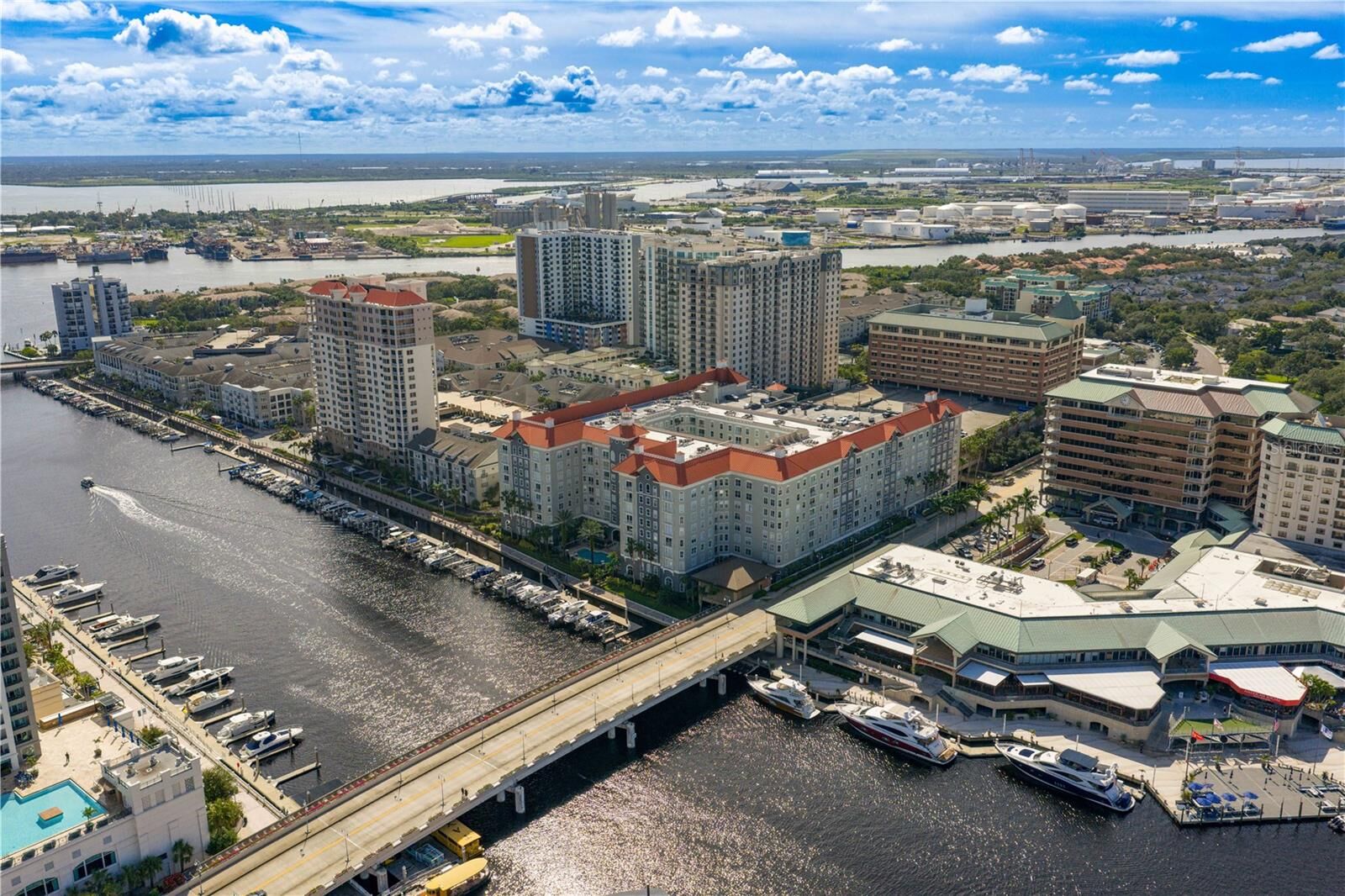 Property Photo: 700 S Harbour Island Boulevard 401 FL 33602