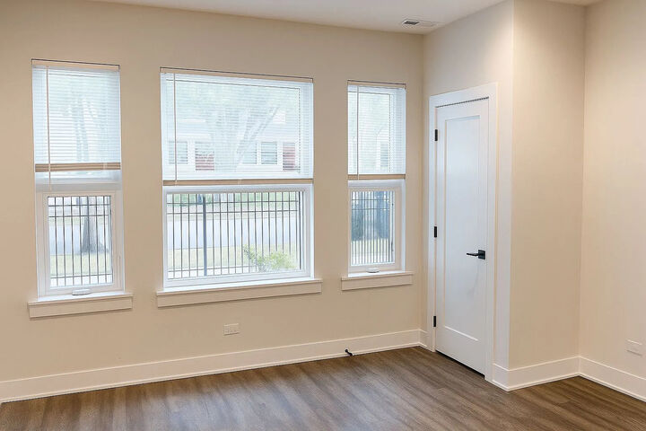 Property Photo:  4608 S Indiana Avenue 1  IL 60653 