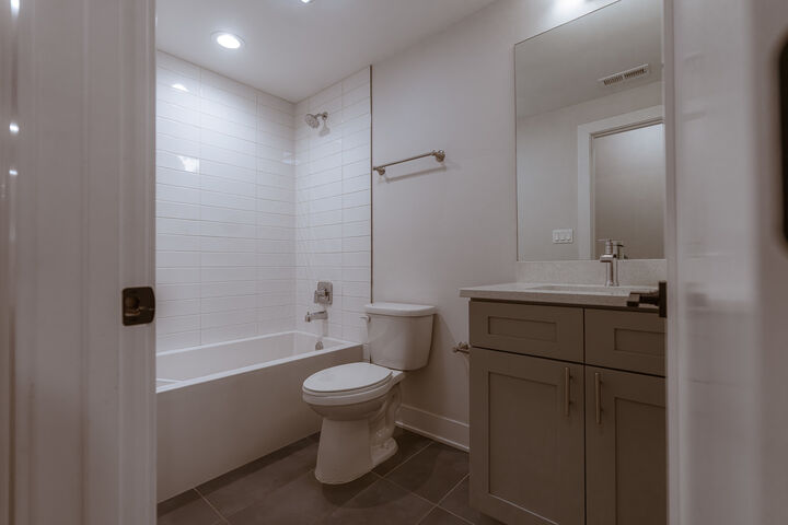 Property Photo:  4608 S Indiana Avenue 1  IL 60653 