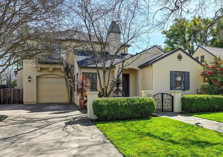 Property Photo:  1325 55th Street  CA 95819 