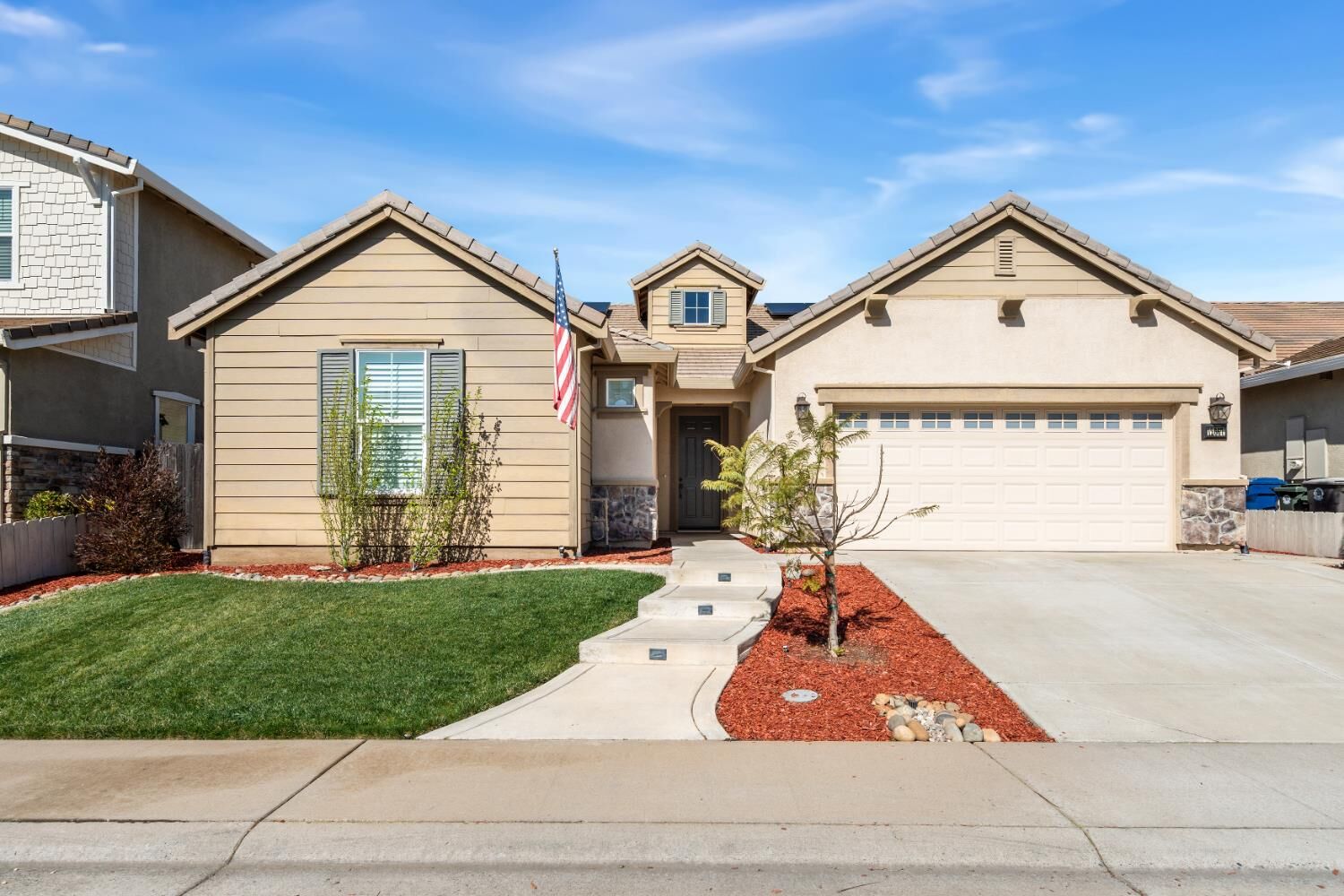 Property Photo:  12667 Barksdale Way  CA 95742 
