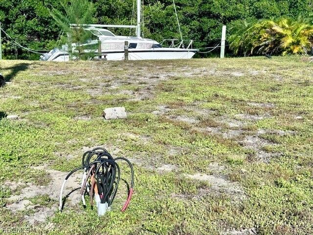 Property Photo:  5529 Sir Walter Way  FL 33917 