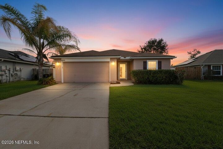 Property Photo:  8660 Springtree Road  FL 32210 