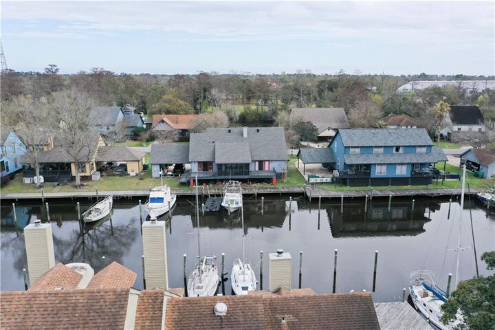 Property Photo:  77 W Chamale Cove Drive 77  LA 70460 