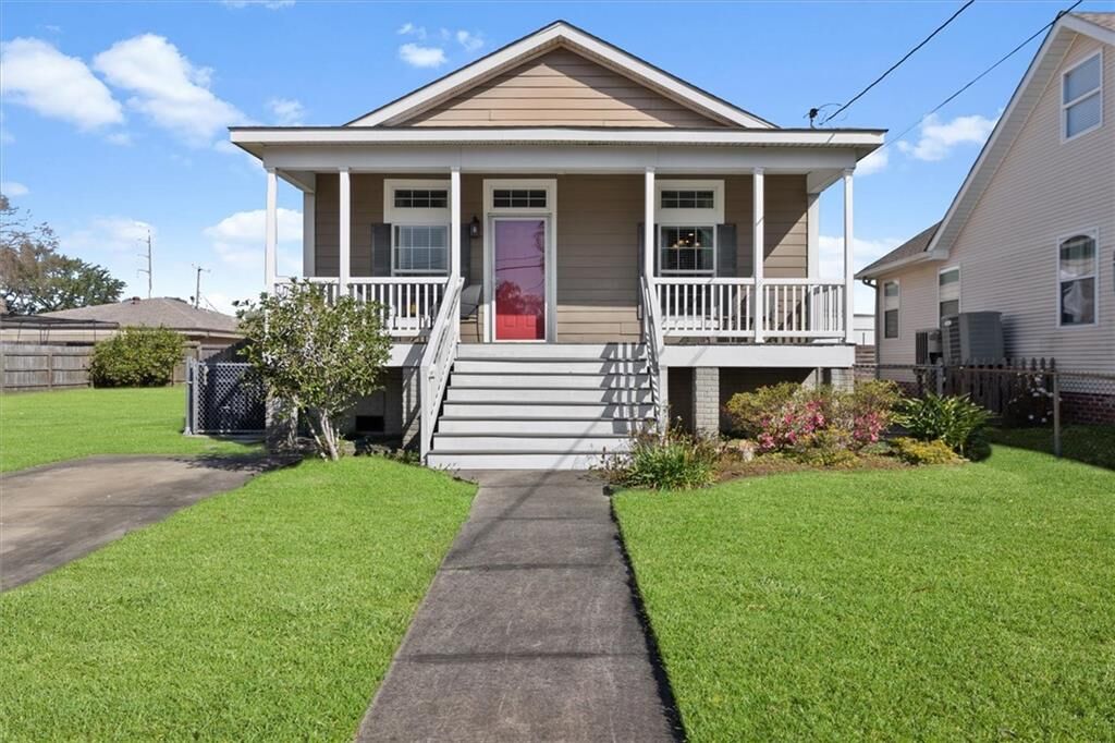Property Photo: 231 22nd Street LA 70124