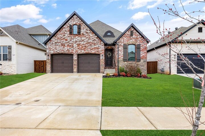 Property Photo:  6201 SW Beacon Street  AR 72713 