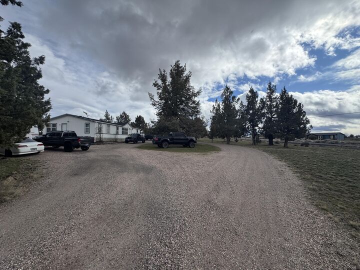 Property Photo:  8685 Sisters View Place  OR 97760 