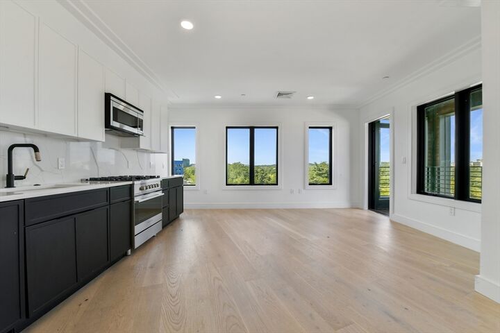 Property Photo:  50 Leo M Birmingham Pkwy 401  MA 02135 