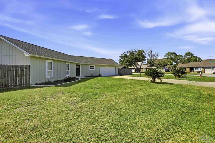 Property Photo:  2829 Via Roma Ct  FL 32563 