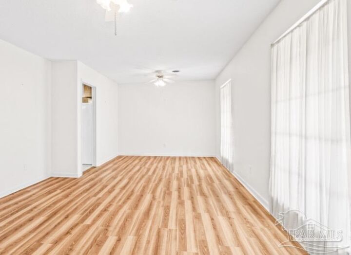 Property Photo:  4111 Capri Dr  FL 32504 