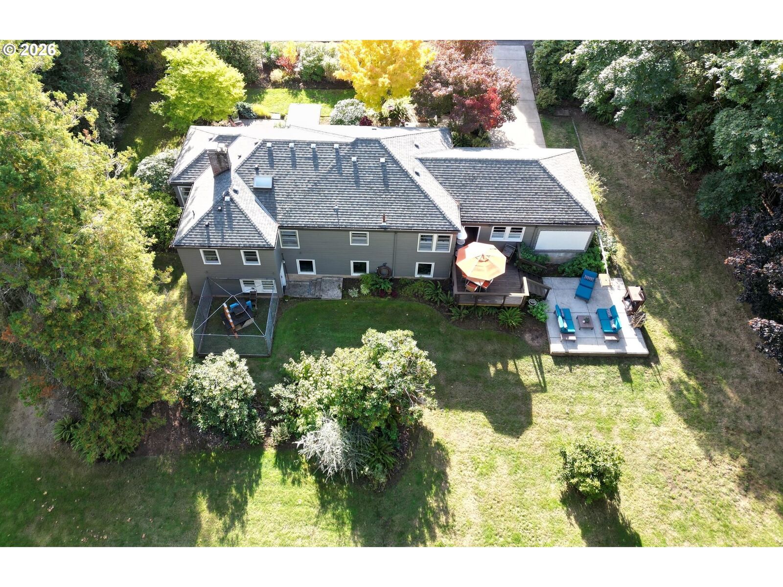 Property Photo:  1021 SW Stephenson Ct  OR 97219 