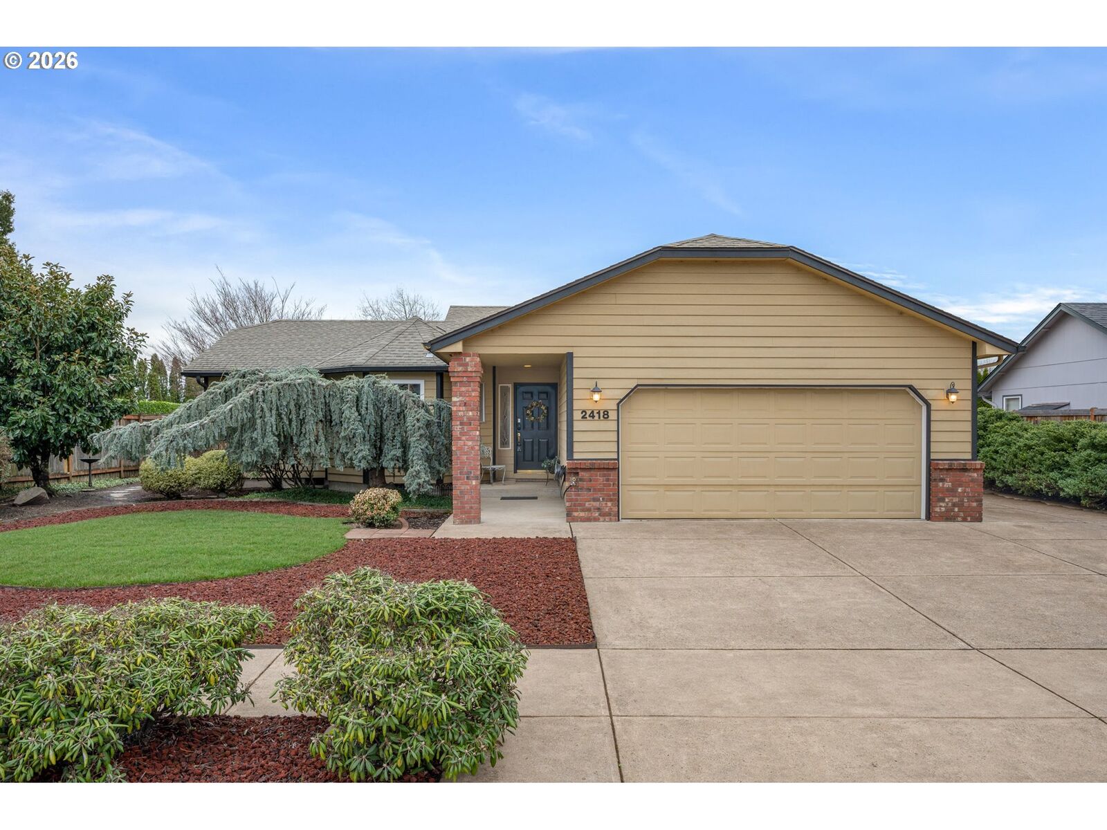 Property Photo:  2418 Kalmia St  OR 97404 