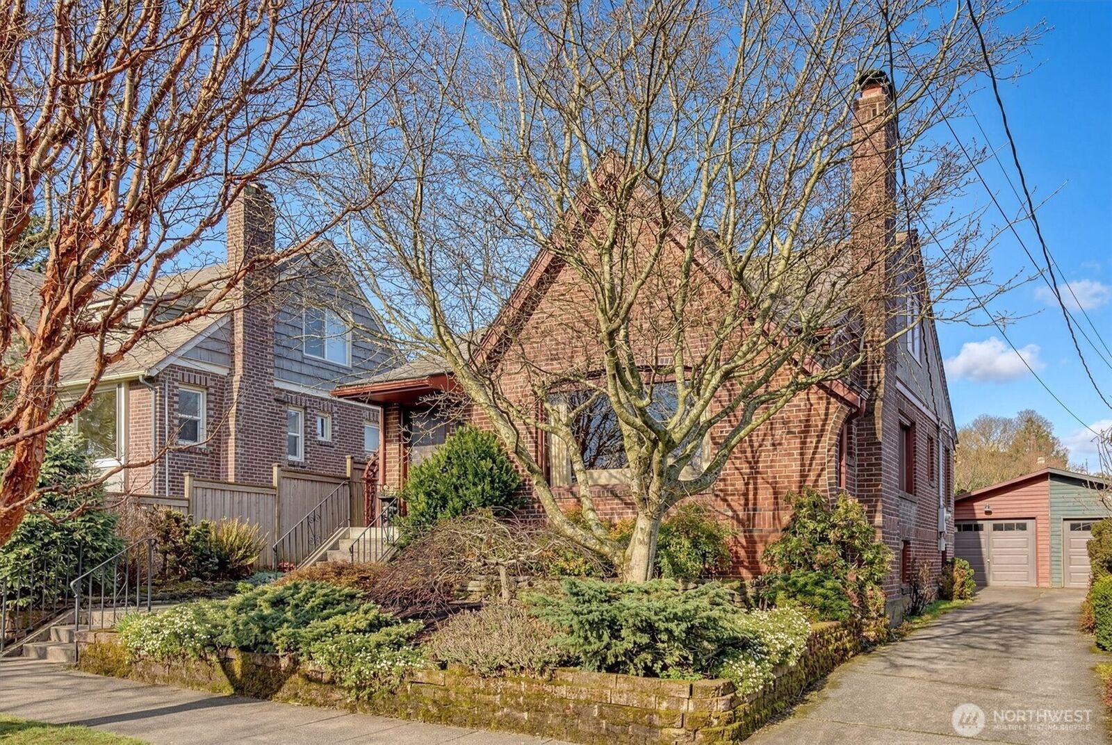 Property Photo:  6752  9th Avenue NW  WA 98117 