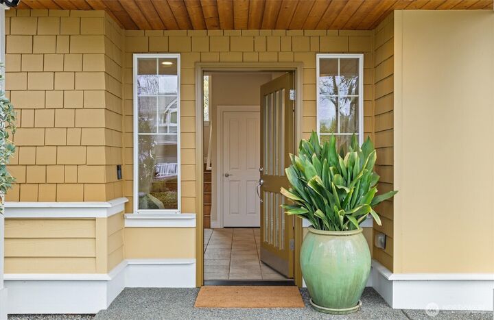 Property Photo: 10759 Durland Avenue NE WA 98125