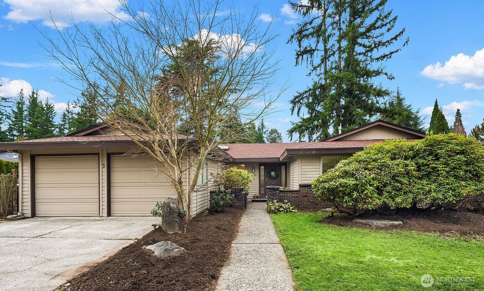 Property Photo:  18204 NE 27th Street  WA 98052 