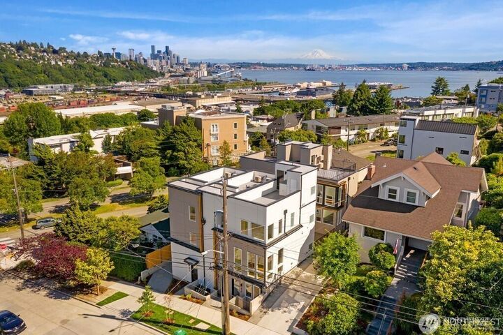 Property Photo:  2409 W Boston Street A  WA 98199 