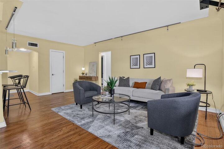Property Photo:  636 N Washington Street 101  CO 80203 
