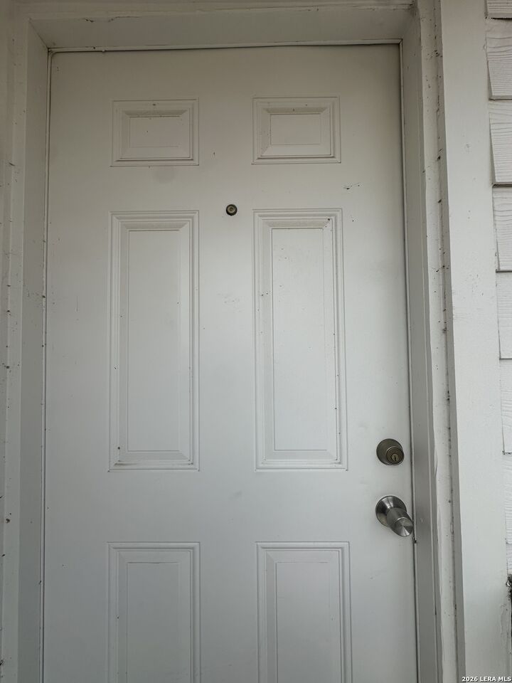 Property Photo:  417 Eleanor Ave 4  TX 78209 