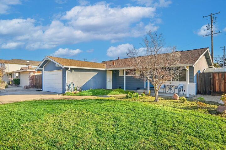 Property Photo:  872 Loyalton Drive  CA 95008 